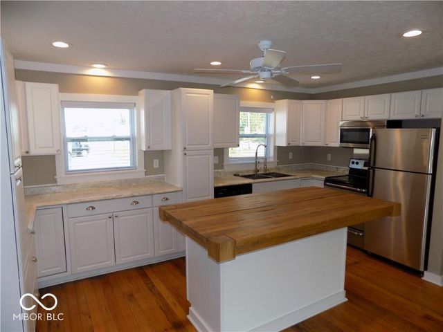 876 W County Road 25 S, Greencastle, IN 46135