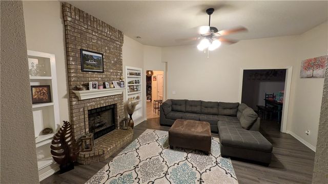 708 Cherokee Drive, Gentry, AR 72734