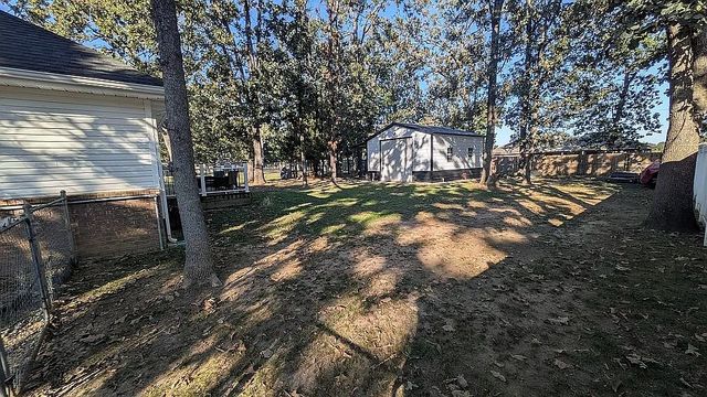708 Cherokee Drive, Gentry, AR 72734