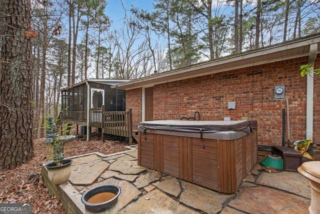 645 Davis Road, Hiram, GA 30141