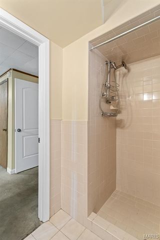 6541 Lindenwood Place, St Louis, MO 63109