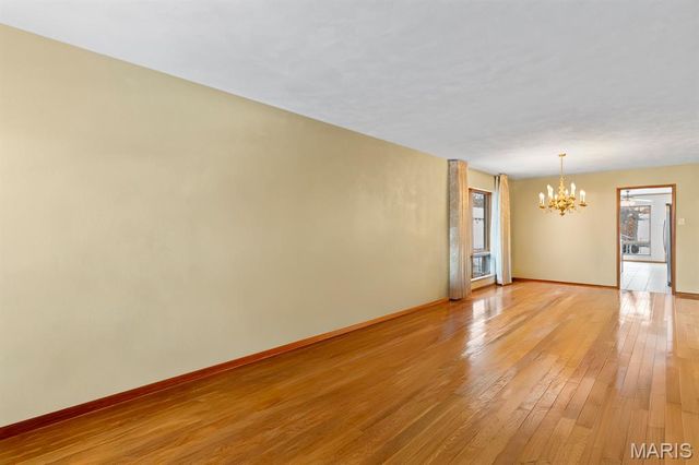 6541 Lindenwood Place, St Louis, MO 63109