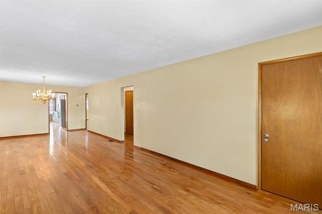 6541 Lindenwood Place, St Louis, MO 63109