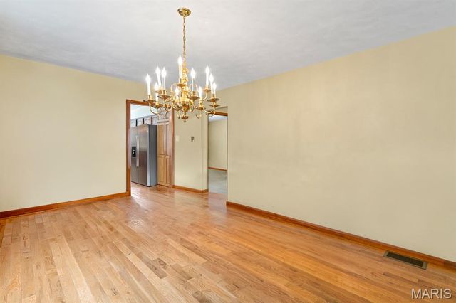 6541 Lindenwood Place, St Louis, MO 63109