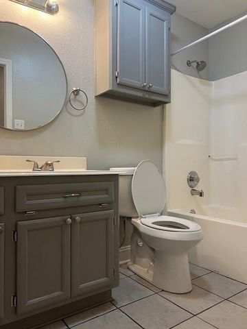 2927 30th Avenue N, Texas City, TX 77590