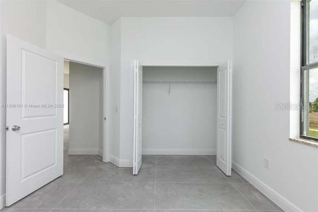 1156 HELEN AVENUE S, Lehigh Acres, FL 33974