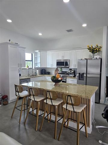 1156 HELEN AVENUE S, Lehigh Acres, FL 33974