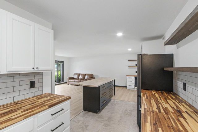 221 Highland Avenue, Portage, WI 53913