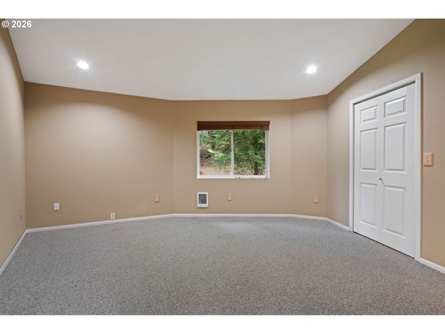 25140 S DIANNE Dr, Beavercreek, OR 97004