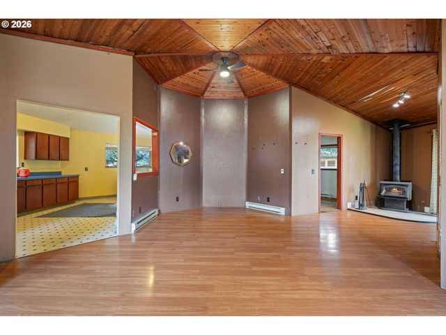 25140 S DIANNE Dr, Beavercreek, OR 97004