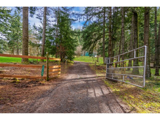 25140 S DIANNE Dr, Beavercreek, OR 97004