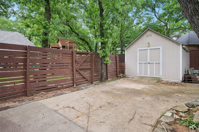 1100 Oakmont Court, Keller, TX 76248