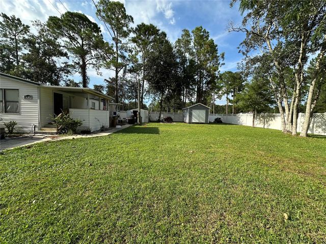 24302 MAXWELL STREET, Astor, FL 32102