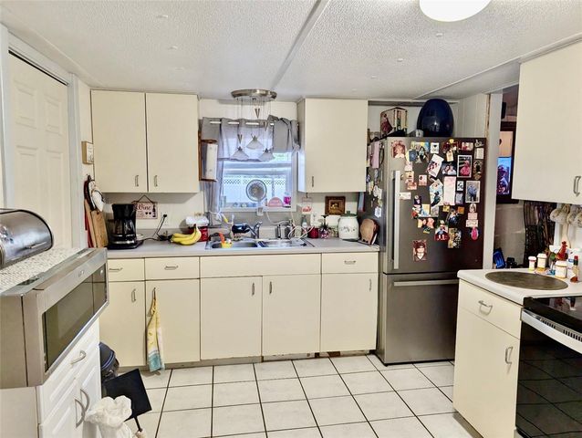 24302 MAXWELL STREET, Astor, FL 32102