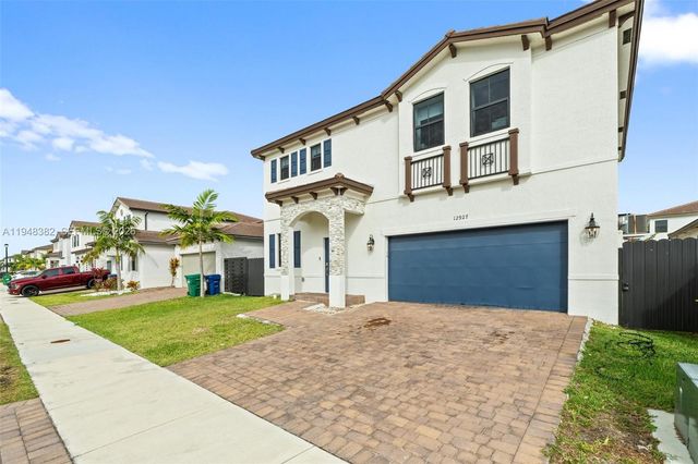 12927 SW 229th Ter, Miami, FL 33170