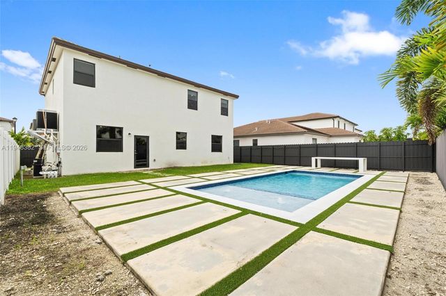 12927 SW 229th Ter, Miami, FL 33170