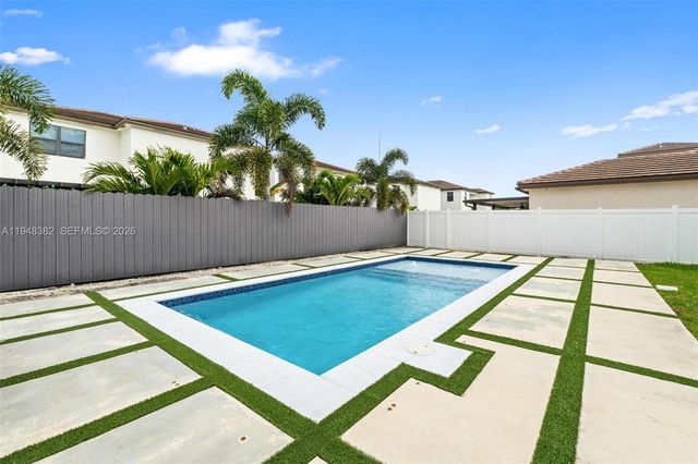 12927 SW 229th Ter, Miami, FL 33170