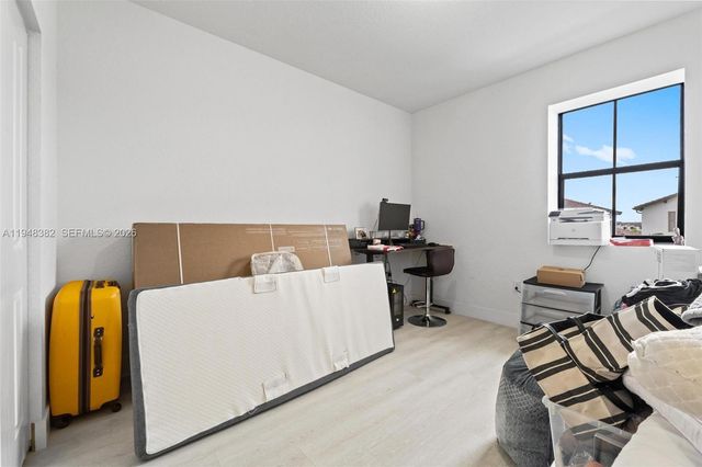 12927 SW 229th Ter, Miami, FL 33170