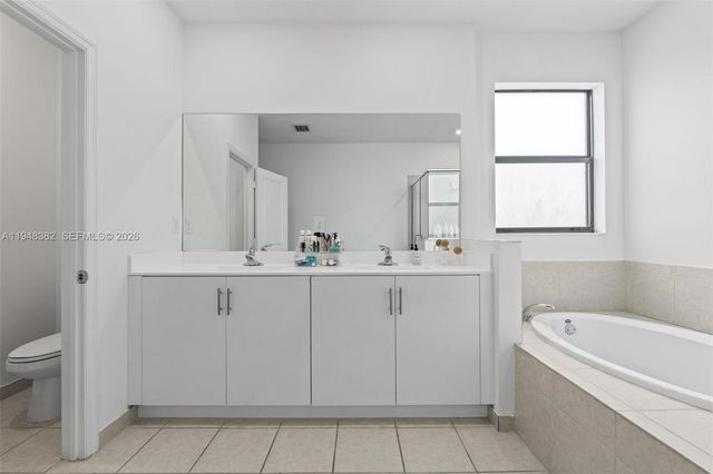 12927 SW 229th Ter, Miami, FL 33170