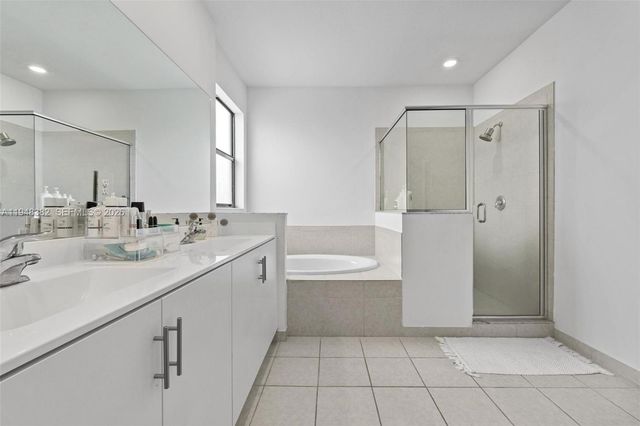 12927 SW 229th Ter, Miami, FL 33170