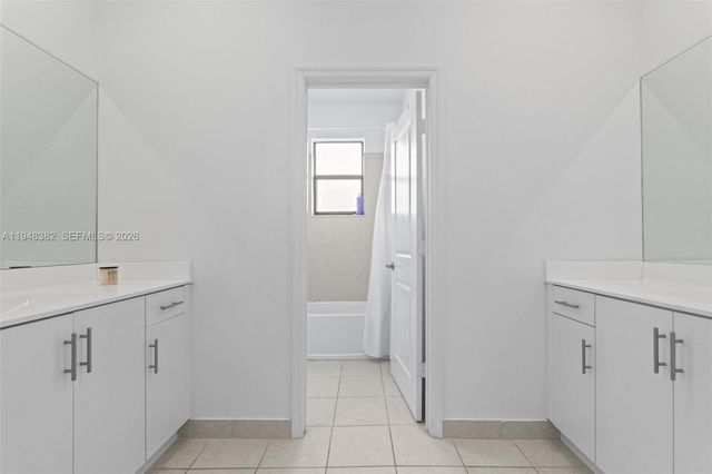 12927 SW 229th Ter, Miami, FL 33170