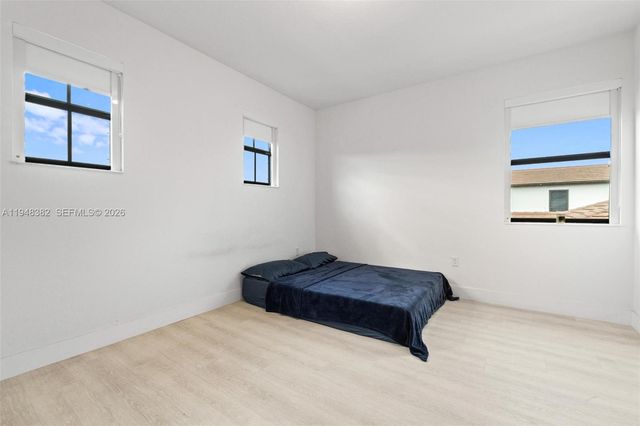 12927 SW 229th Ter, Miami, FL 33170