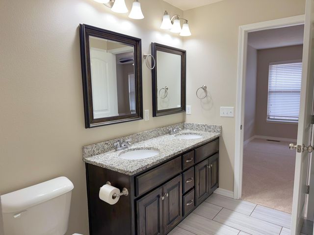 526 Declaration Drive, Rogersville, MO 65742