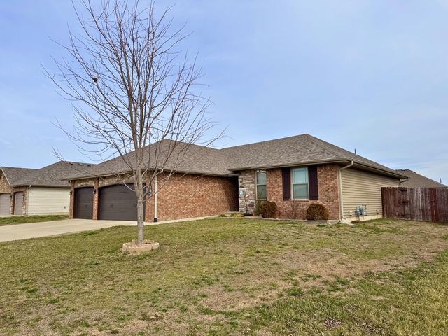 526 Declaration Drive, Rogersville, MO 65742