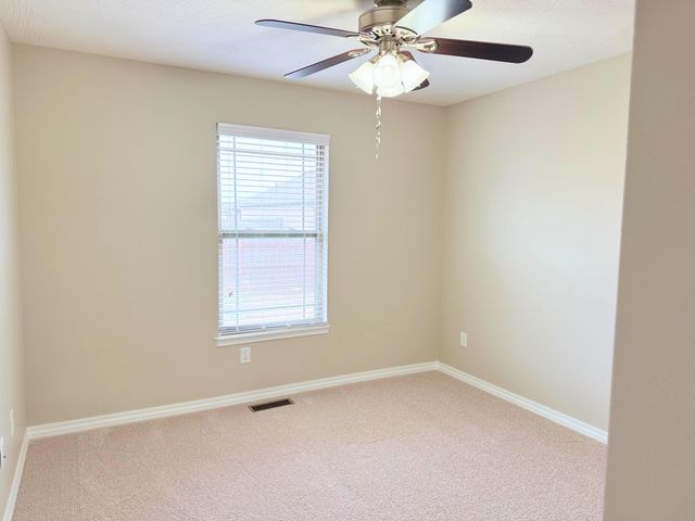 526 Declaration Drive, Rogersville, MO 65742