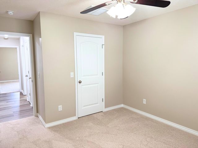 526 Declaration Drive, Rogersville, MO 65742