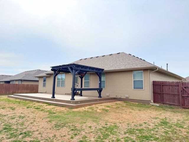 526 Declaration Drive, Rogersville, MO 65742