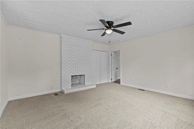 8 Lee Street, Liberty, SC 29657