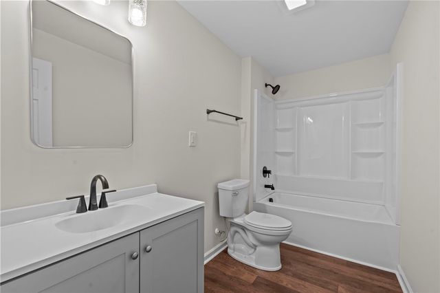 8 Lee Street, Liberty, SC 29657