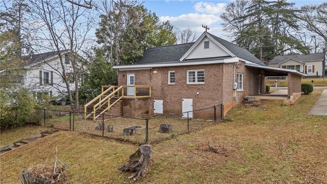 8 Lee Street, Liberty, SC 29657