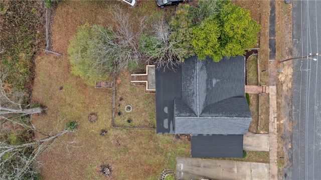 8 Lee Street, Liberty, SC 29657