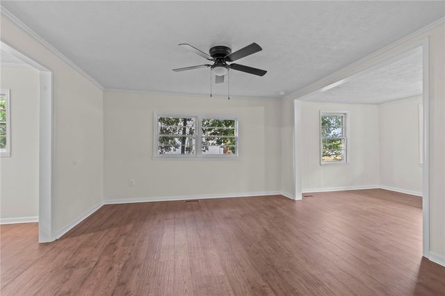 8 Lee Street, Liberty, SC 29657