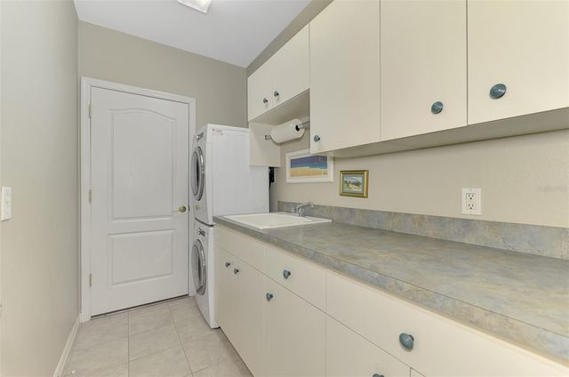 1035 TOPELIS DRIVE, Englewood, FL 34223