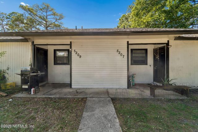 5207 PLYMOUTH Street, Jacksonville, FL 32205