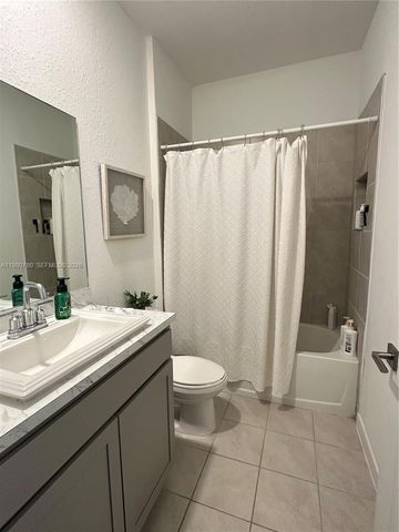 497 NE 4th St, Florida City, FL 33034