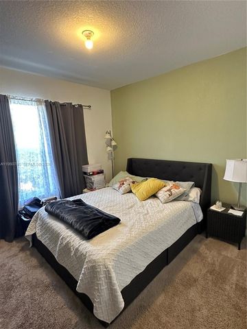 497 NE 4th St, Florida City, FL 33034