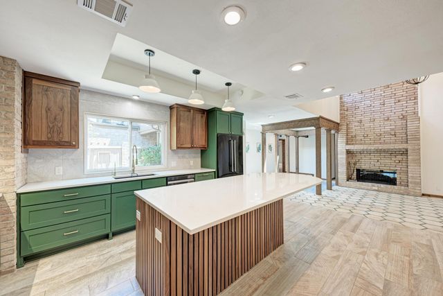 3837 Steck Ave, Austin, TX 78759