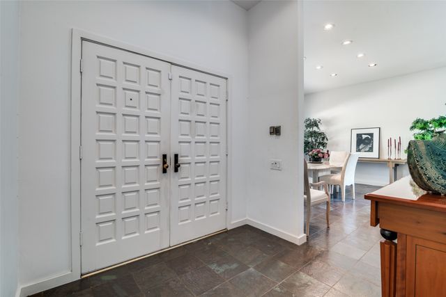 29 Royal Way, Dallas, TX 75229
