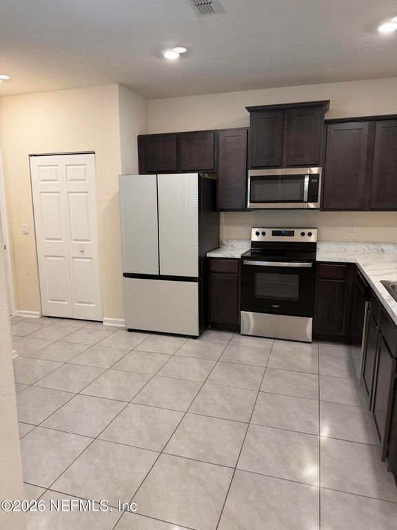 917 OBSERVATORY Parkway, Jacksonville, FL 32218