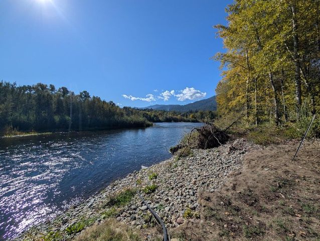 Ferry Road 104, Grants Pass, OR 97526