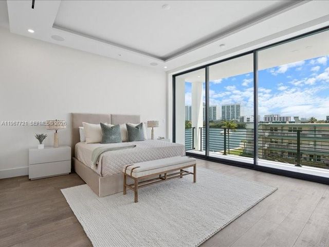 4008 NE 167th Street 6, North Miami Beach, FL 33160