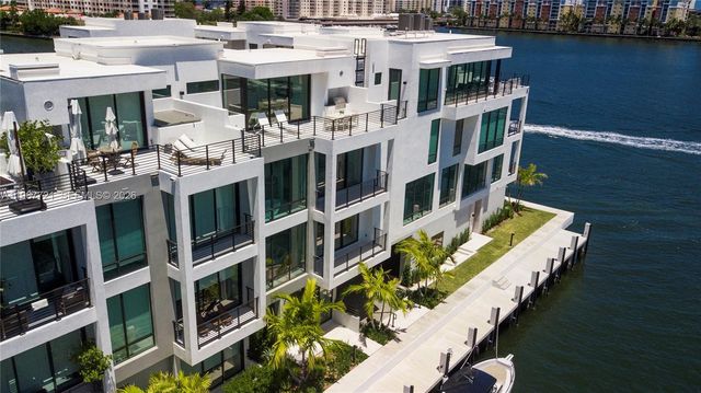 4008 NE 167th Street 6, North Miami Beach, FL 33160