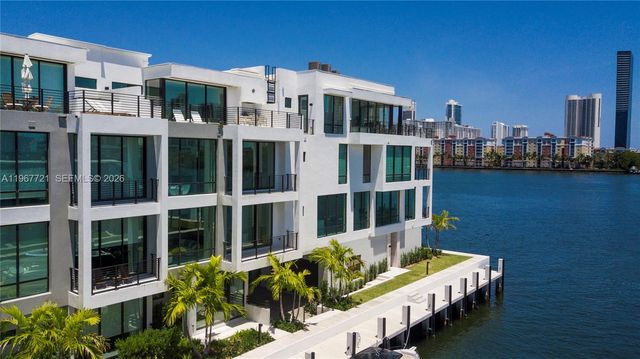 4008 NE 167th Street 6, North Miami Beach, FL 33160