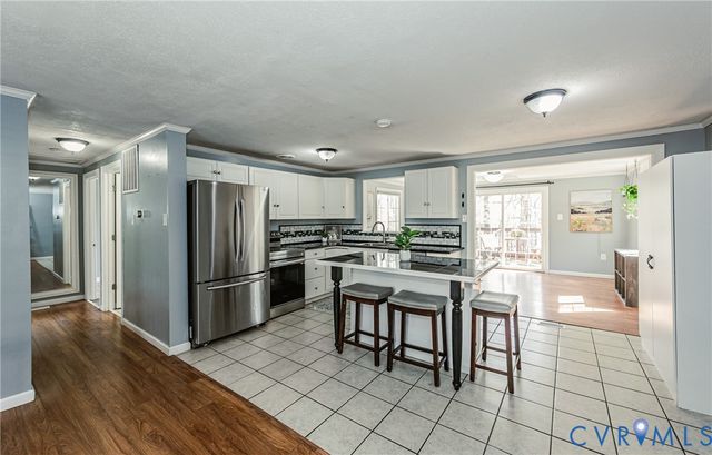 13707 Sutters Mill Cir, Midlothian, VA 23112