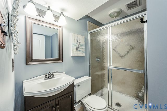 13707 Sutters Mill Cir, Midlothian, VA 23112