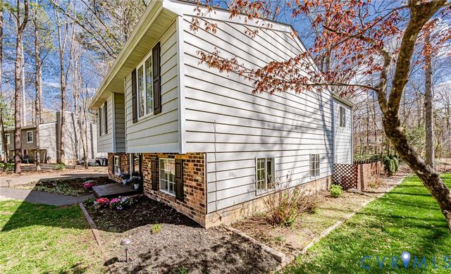 13707 Sutters Mill Cir, Midlothian, VA 23112